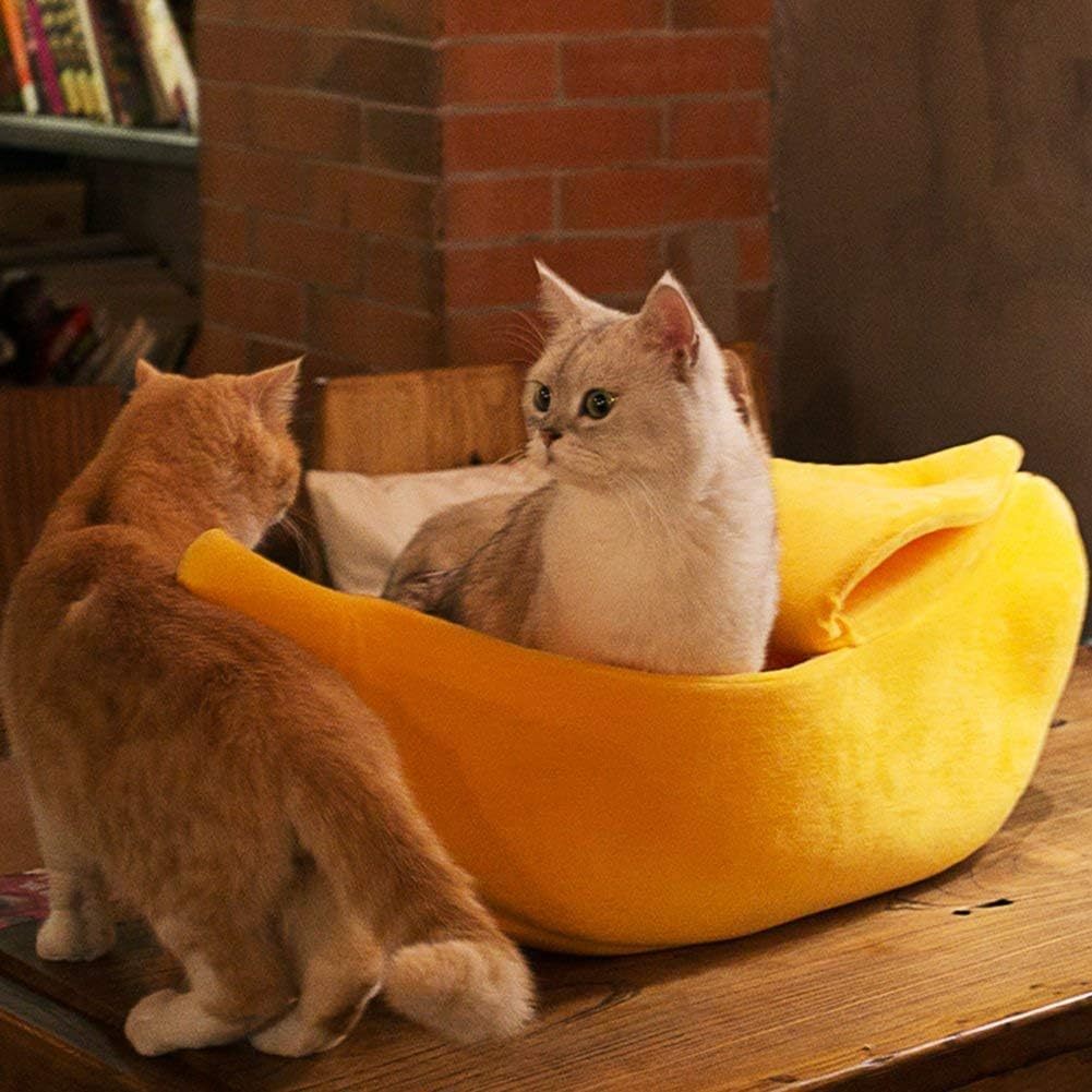 Soft Warm Banana Cat Bed House, Large Christmas Cat Cuddle Bed, Cute Pet Supplies For Cats Kittens Rabbit Small Dogs